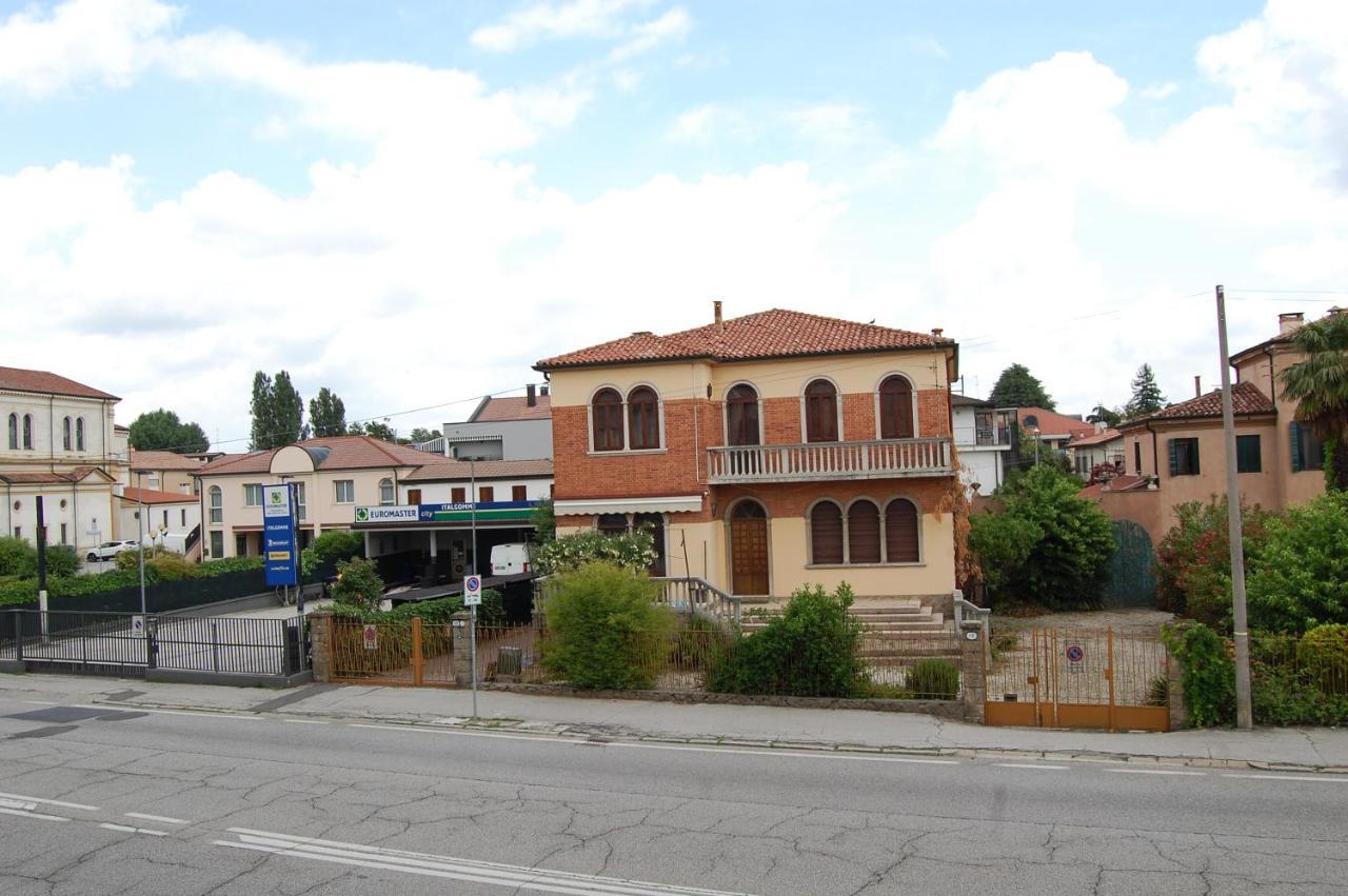 Locazione Turistica Elite Parco Brentelle Bed & Breakfast - Chiesanuova 135 E 167 Падуа Екстериор снимка